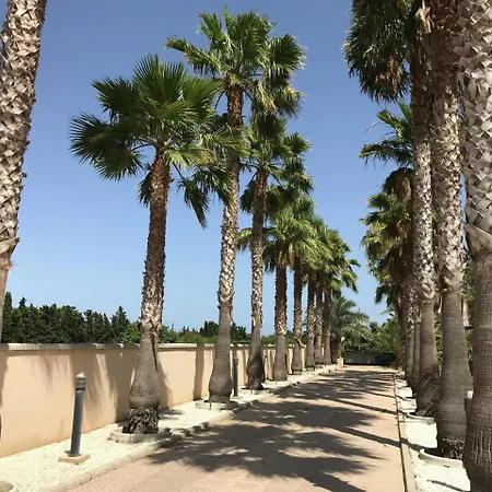 Luxurious With Private Swimming Pool In * טורבייחה